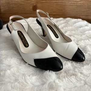 Vintage 925 Collection black and white two tone pumps
